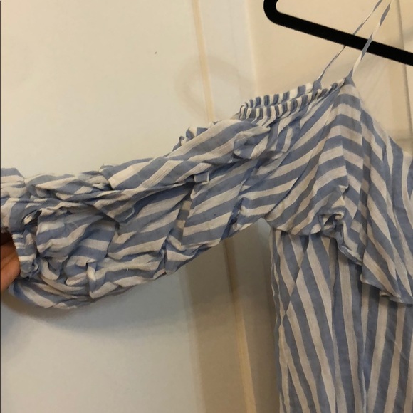 DELETING LISTING THIS WEEK. Zara top - Picture 2 of 2